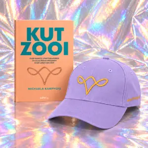 KUTZOOI met een lila The Vag. pet